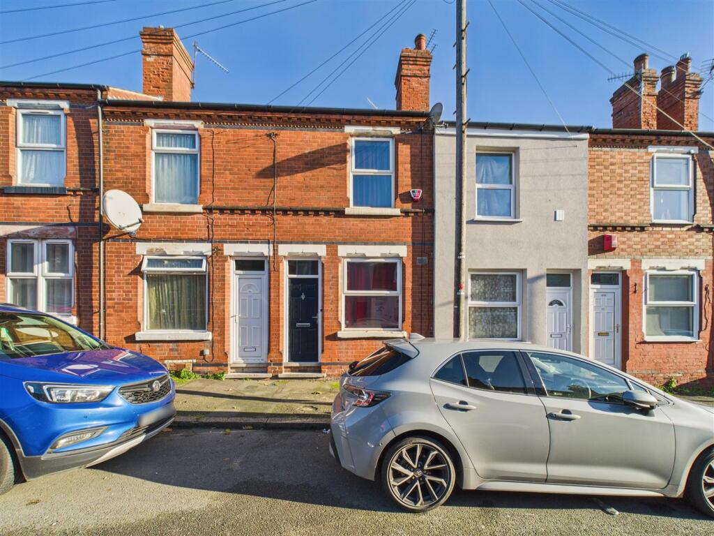 2 bed Detached for rent in Nottingham. From David James Estate Agents - Mapperley