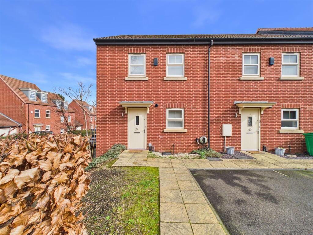 3 bed Town House for rent in Nottingham. From David James Estate Agents - Mapperley