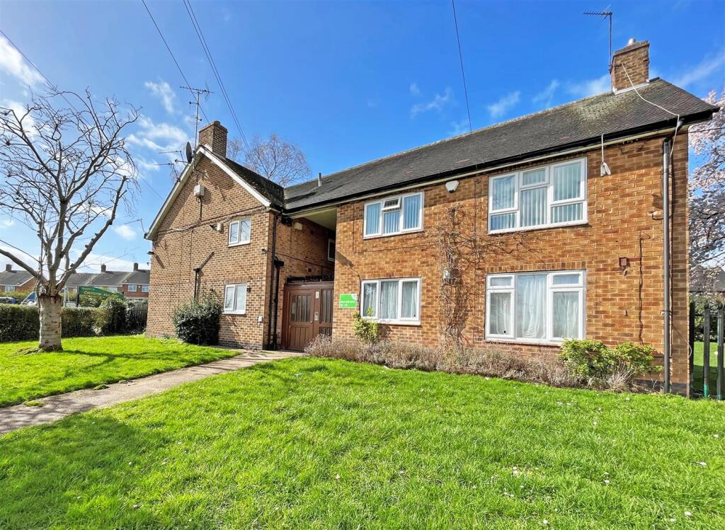 1 bed 1st Floor Flat for rent in Arnold. From David James Estate Agents - Mapperley