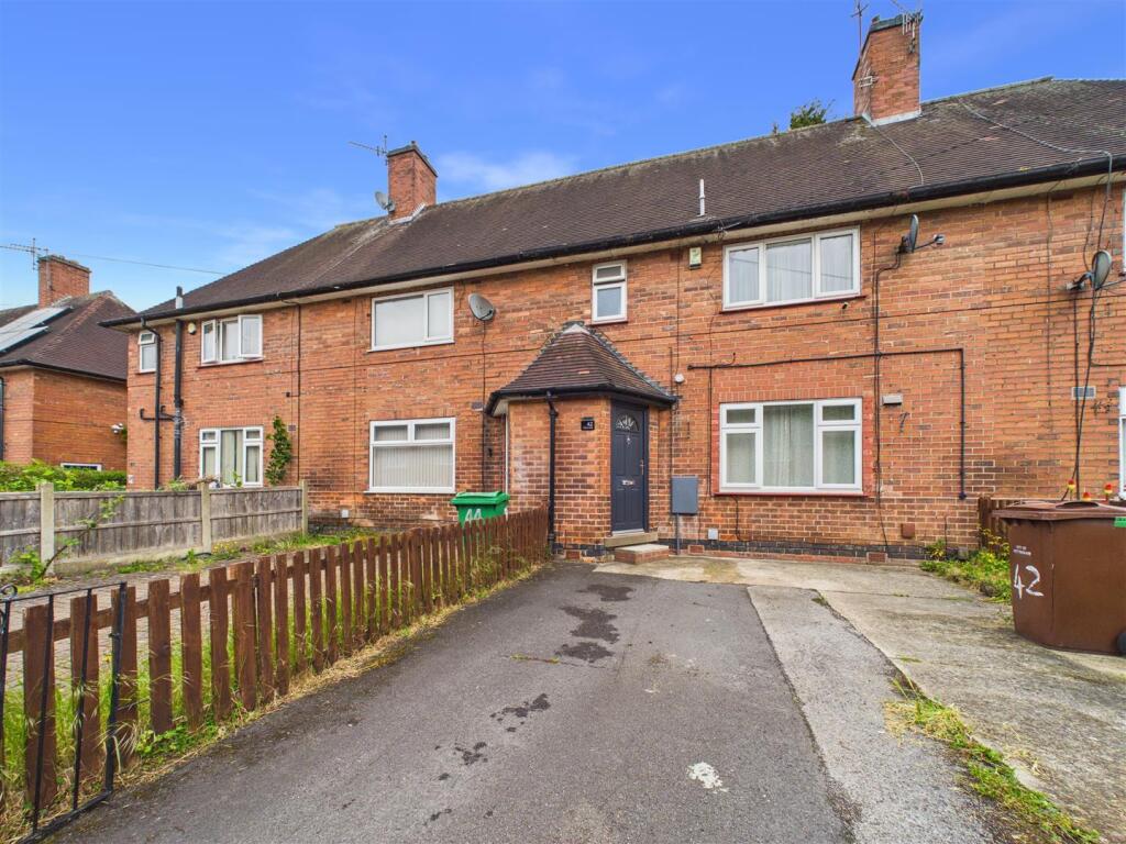 3 bed Mid Terraced House for rent in Arnold. From David James Estate Agents - Mapperley 3 bed Mid Terraced House for rent in Arnold. From David James Estate Agents - Mapperley