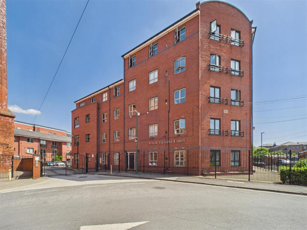 2 bed 1st Floor Flat for rent in Nottingham. From David James Estate Agents - Mapperley 2 bed 1st Floor Flat for rent in Nottingham. From David James Estate Agents - Mapperley