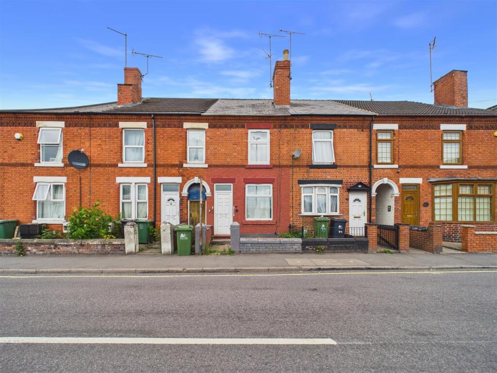 3 bed Mid Terraced House for rent in Nottingham. From David James Estate Agents - Mapperley