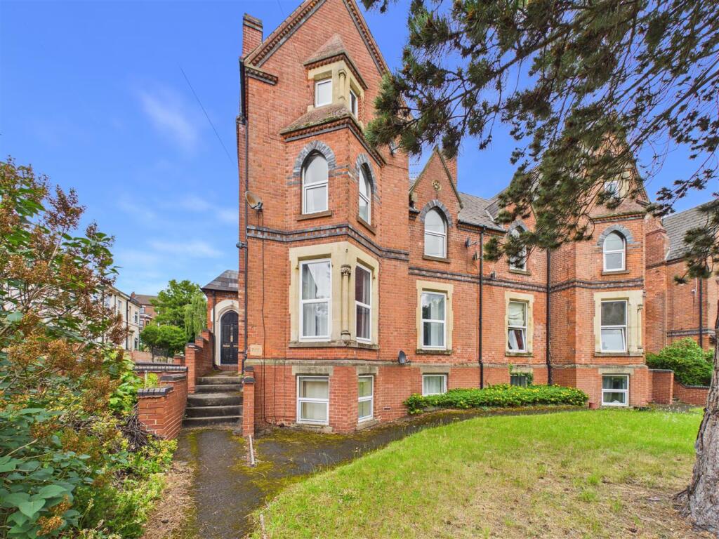 1 bed 1st Floor Flat for rent in Nottingham. From David James Estate Agents - Mapperley