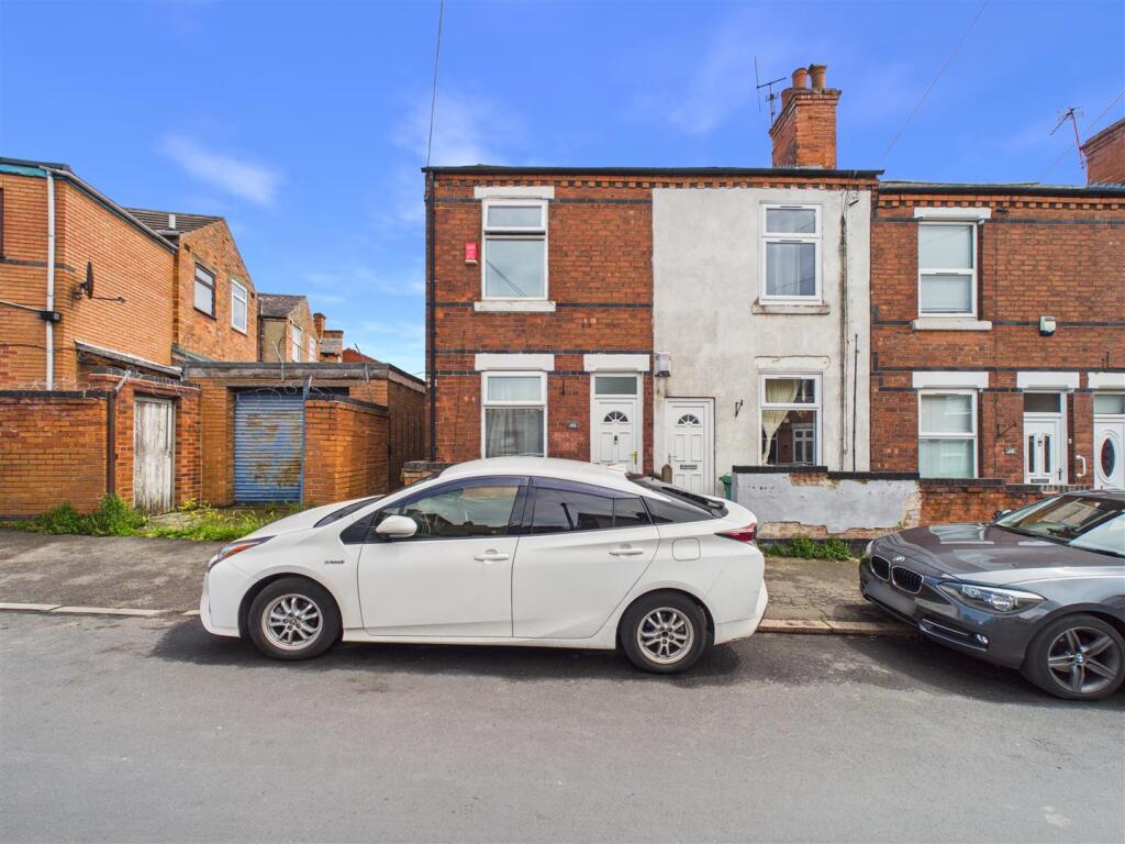 2 bed End of Terrace for rent in Nottingham. From David James Estate Agents - Mapperley 2 bed End of Terrace for rent in Nottingham. From David James Estate Agents - Mapperley