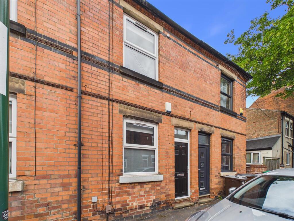 2 bed Mid Terraced House for rent in Arnold. From David James Estate Agents - Mapperley