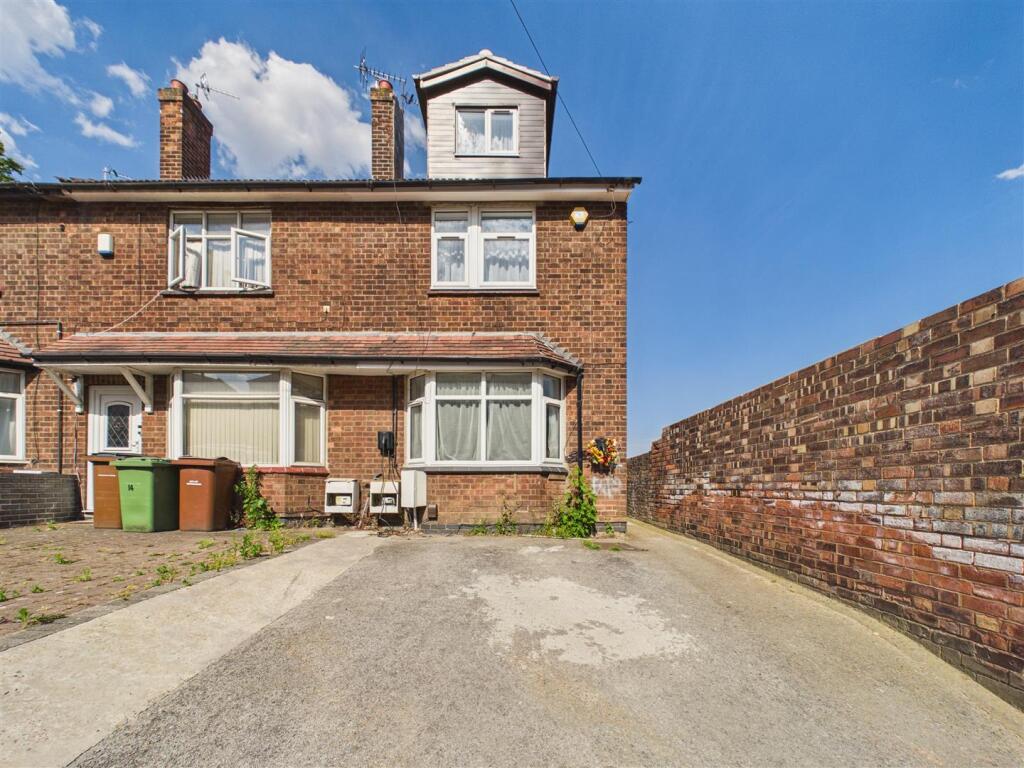 2 bed Duplex for rent in Nottingham. From David James Estate Agents - Mapperley 2 bed Duplex for rent in Nottingham. From David James Estate Agents - Mapperley
