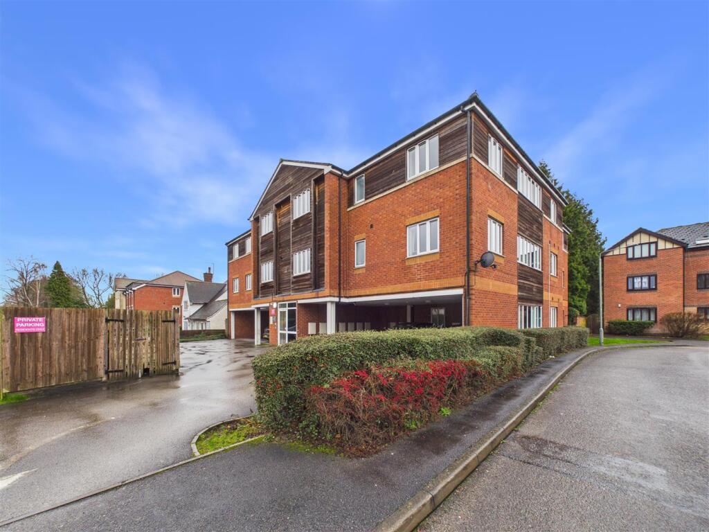2 bed Apartment for rent in Arnold. From David James Estate Agents - Mapperley 2 bed Apartment for rent in Arnold. From David James Estate Agents - Mapperley