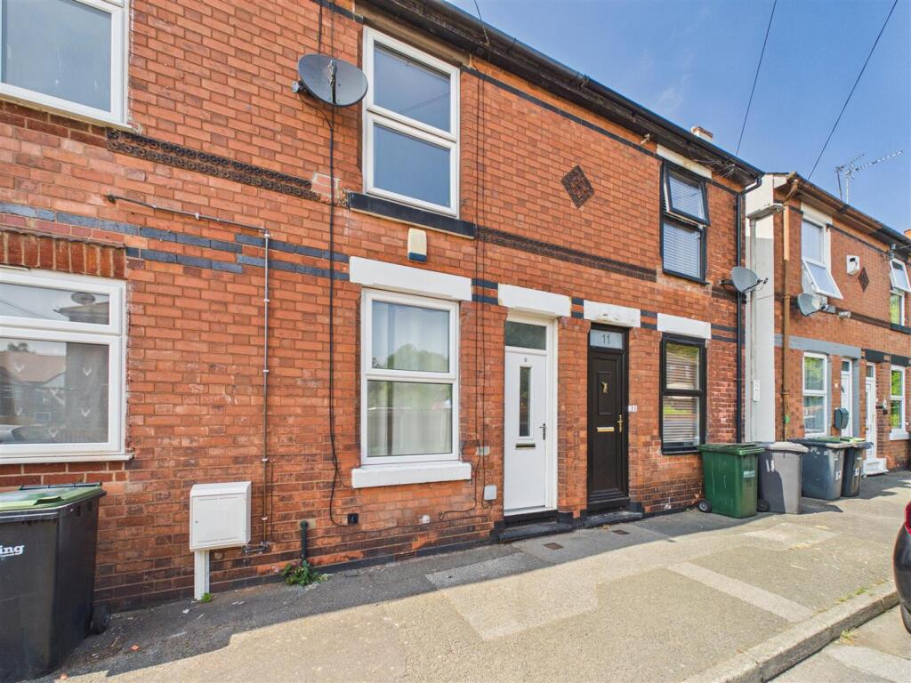 2 bed Mid Terraced House for rent in Lambley. From David James Estate Agents - Mapperley 2 bed Mid Terraced House for rent in Lambley. From David James Estate Agents - Mapperley