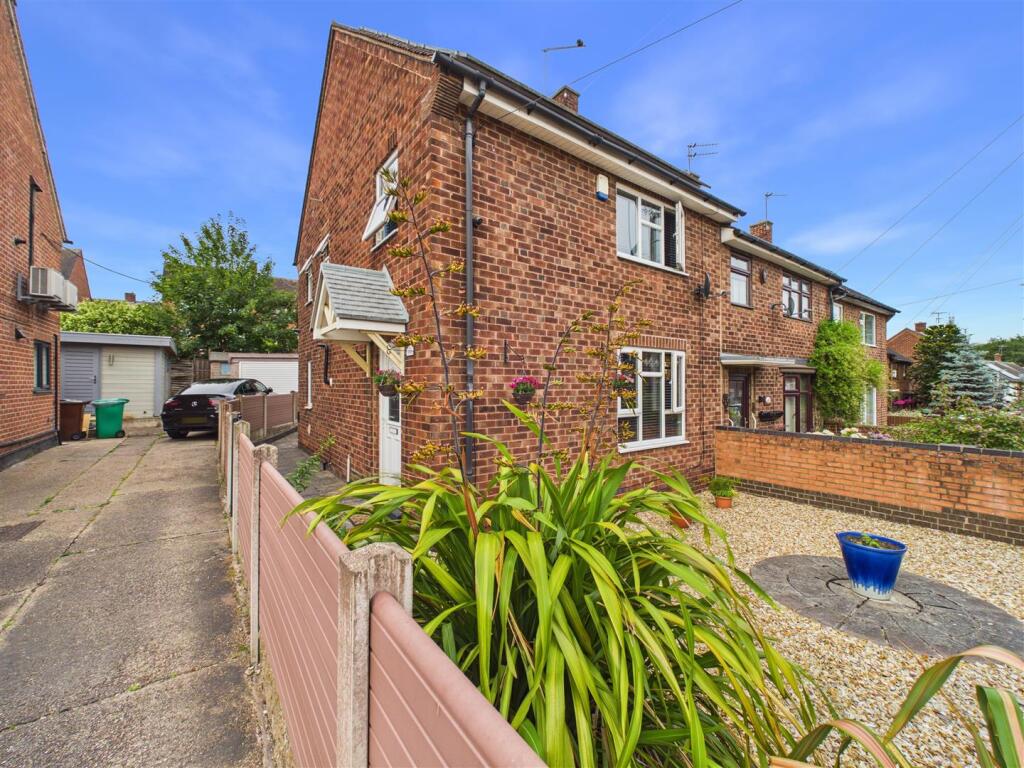 3 bed End of Terrace for rent in Arnold. From David James Estate Agents - Mapperley