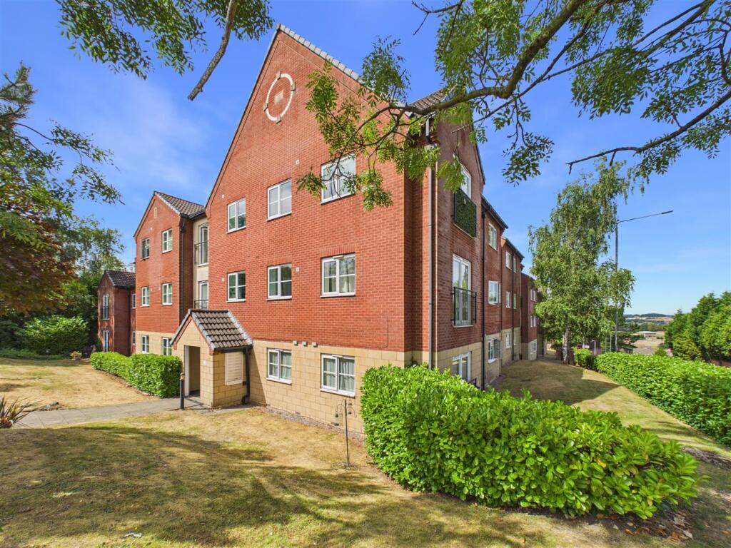 2 bed Apartment for rent in Arnold. From David James Estate Agents - Mapperley