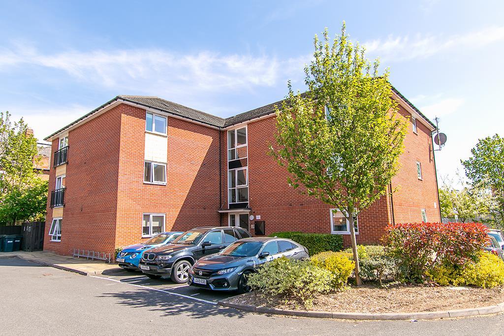1 bed Apartment for rent in Nottingham. From David James Estate Agents - Mapperley 1 bed Apartment for rent in Nottingham. From David James Estate Agents - Mapperley