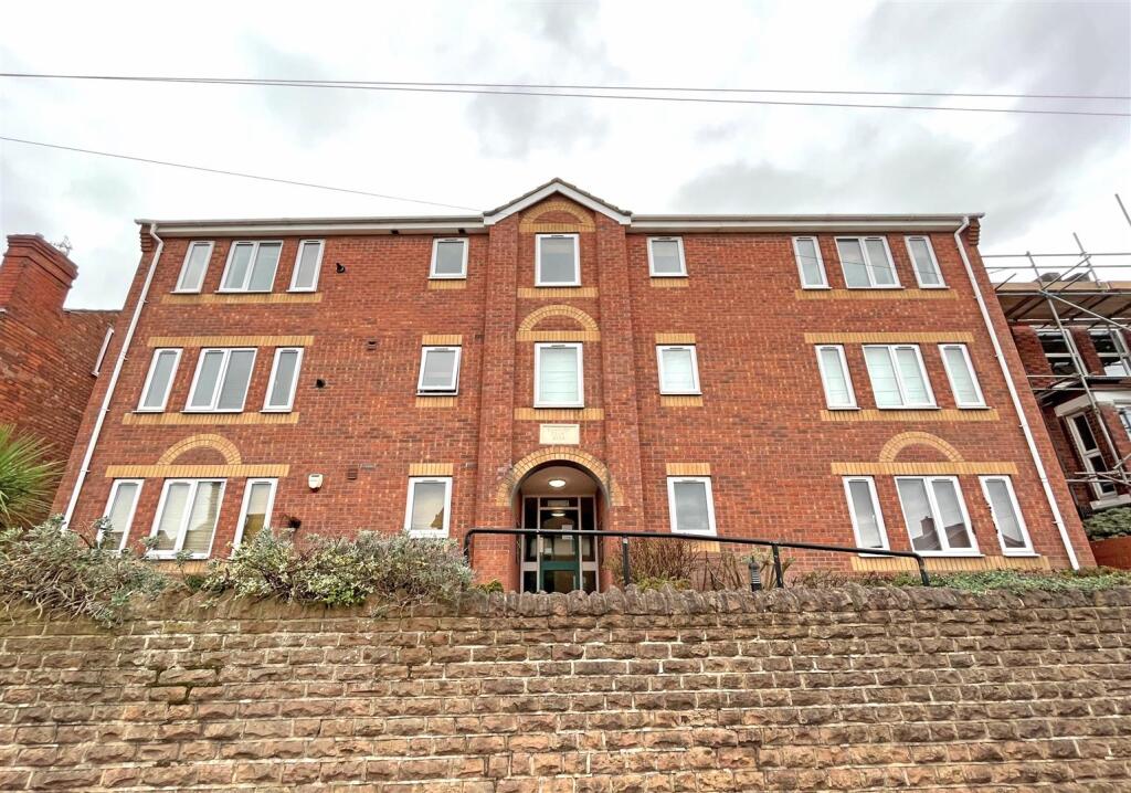 1 bed Apartment for rent in Arnold. From David James Estate Agents - Mapperley