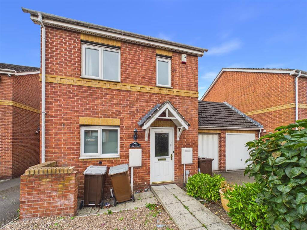 3 bed Link detached for rent in Nottingham. From David James Estate Agents - Mapperley