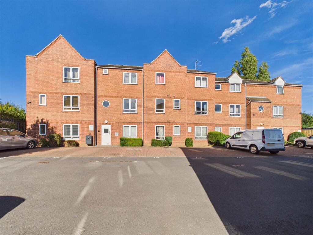 2 bed 1st Floor Flat for rent in Nottingham. From David James Estate Agents - Mapperley 2 bed 1st Floor Flat for rent in Nottingham. From David James Estate Agents - Mapperley