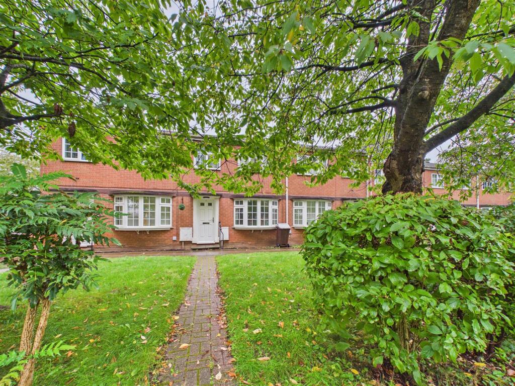 3 bed Town House for rent in Nottingham. From David James Estate Agents - Mapperley 3 bed Town House for rent in Nottingham. From David James Estate Agents - Mapperley