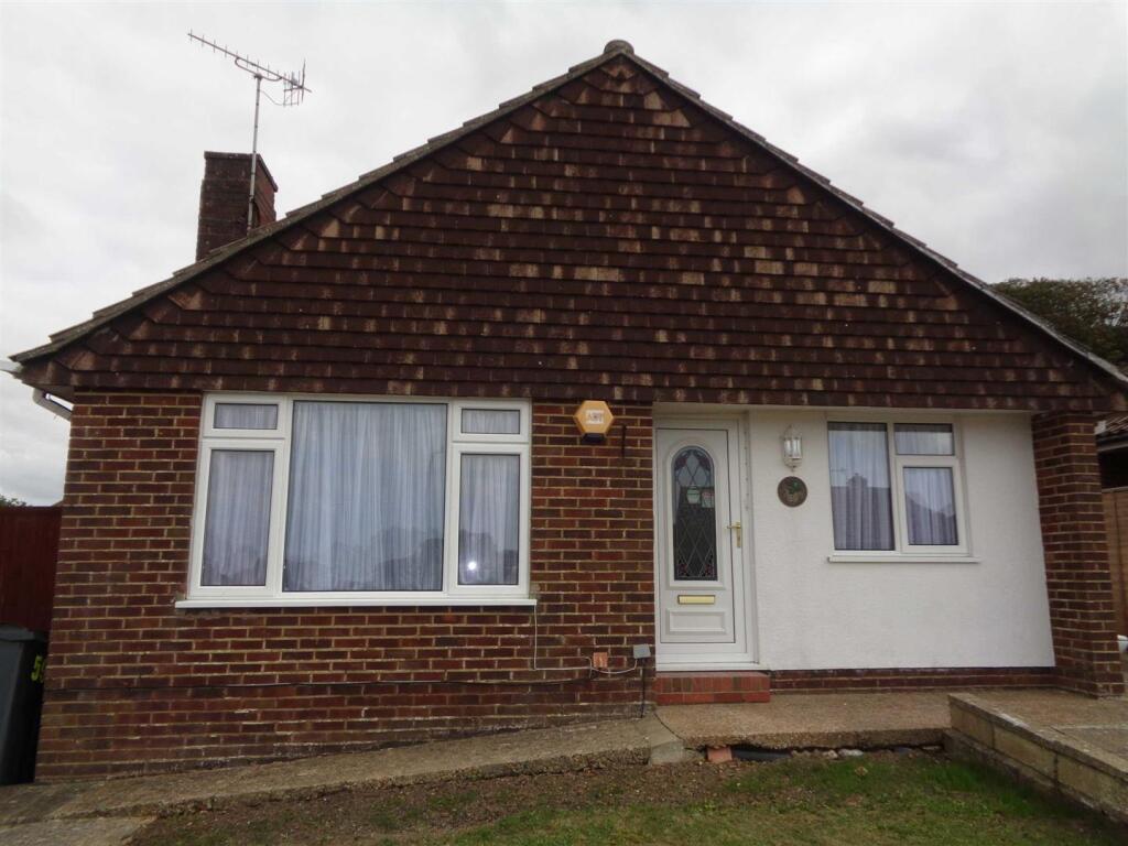 2 bed Detached bungalow for rent in Seaford. From David Jordan - Seaford