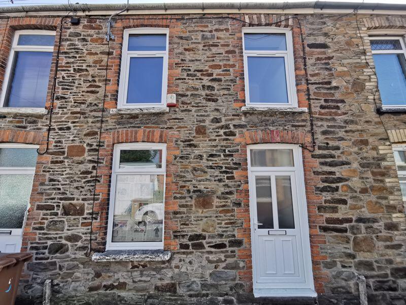 3 bed Mid Terraced House for rent in Caerphilly. From Diamonds - Caerphilly 3 bed Mid Terraced House for rent in Caerphilly. From Diamonds - Caerphilly
