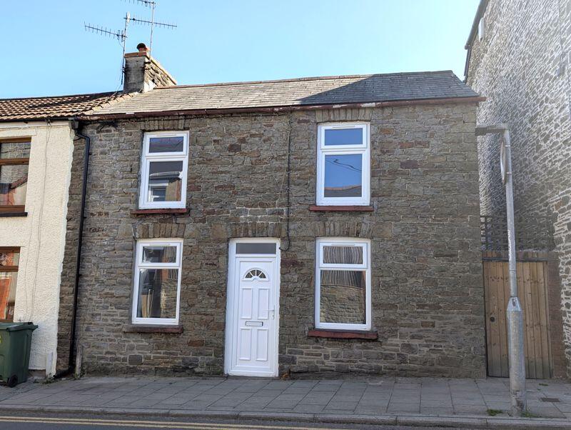 2 bed Mid Terraced House for rent in Caerphilly. From Diamonds - Caerphilly