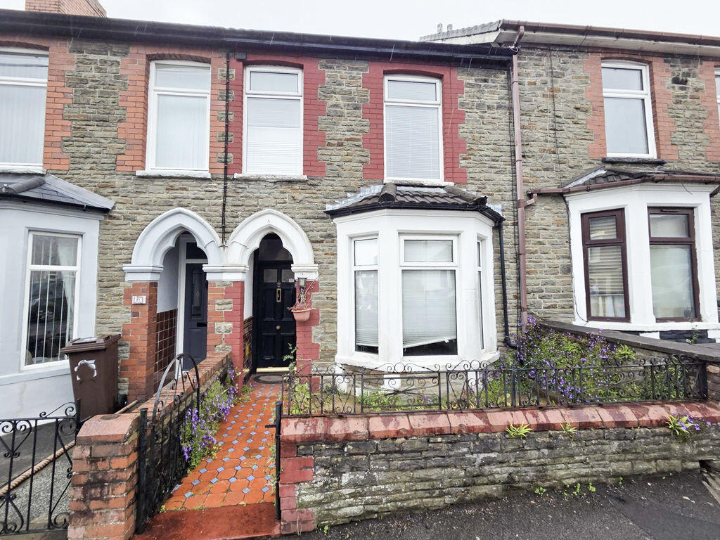 3 bed Mid Terraced House for rent in Caerphilly. From Diamonds - Caerphilly