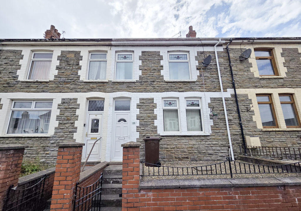 3 bed Detached for rent in Blackwood. From Diamonds - Caerphilly