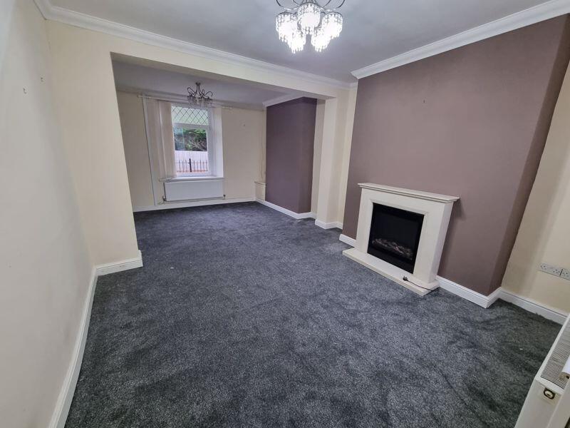 3 bed Mid Terraced House for rent in Caerphilly. From Diamonds - Caerphilly