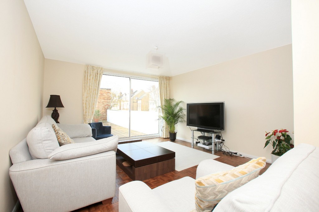 2 bed End of Terrace for rent in Balham. From Fishneedwater - London