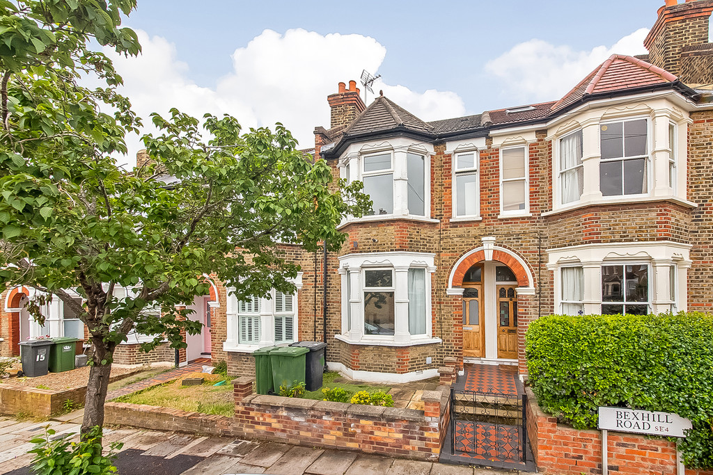 2 bed Mid Terraced House for rent in Catford. From Fishneedwater - London