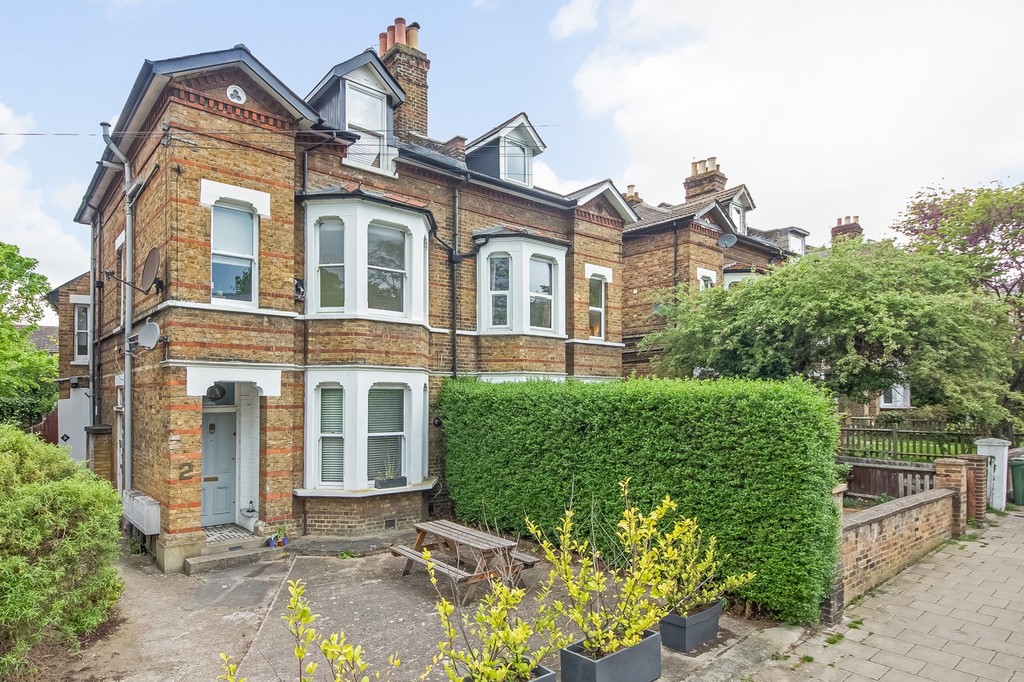 2 bed Apartment for rent in Catford. From Fishneedwater - London 2 bed Apartment for rent in Catford. From Fishneedwater - London