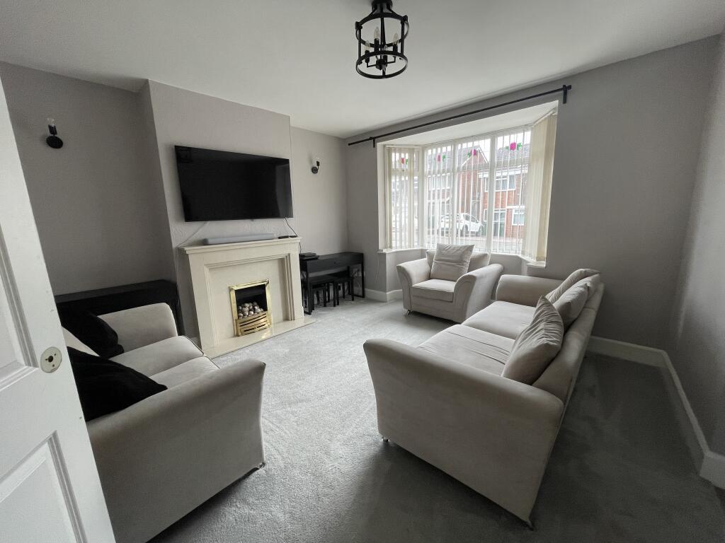 3 bed Mid Terraced House for rent in West Bromwich. From Dixons Lettings - Bearwood