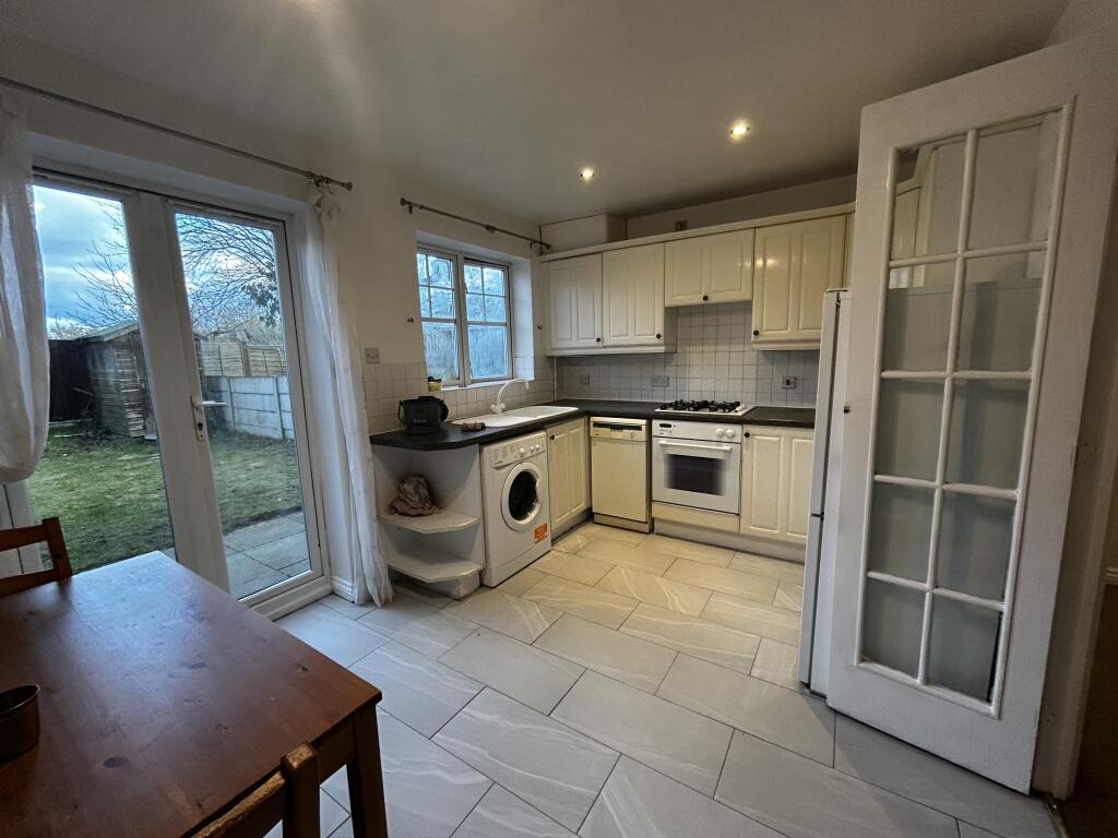 2 bed Detached for rent in Smethwick. From Dixons Lettings - Bearwood 2 bed Detached for rent in Smethwick. From Dixons Lettings - Bearwood