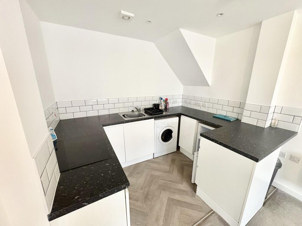 1 bed 1st Floor Flat for rent in Smethwick. From Dixons Lettings - Bearwood