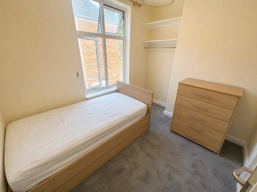 1 bed House Share for rent in Wolverhampton. From Dixons Lettings - Bearwood 1 bed House Share for rent in Wolverhampton. From Dixons Lettings - Bearwood