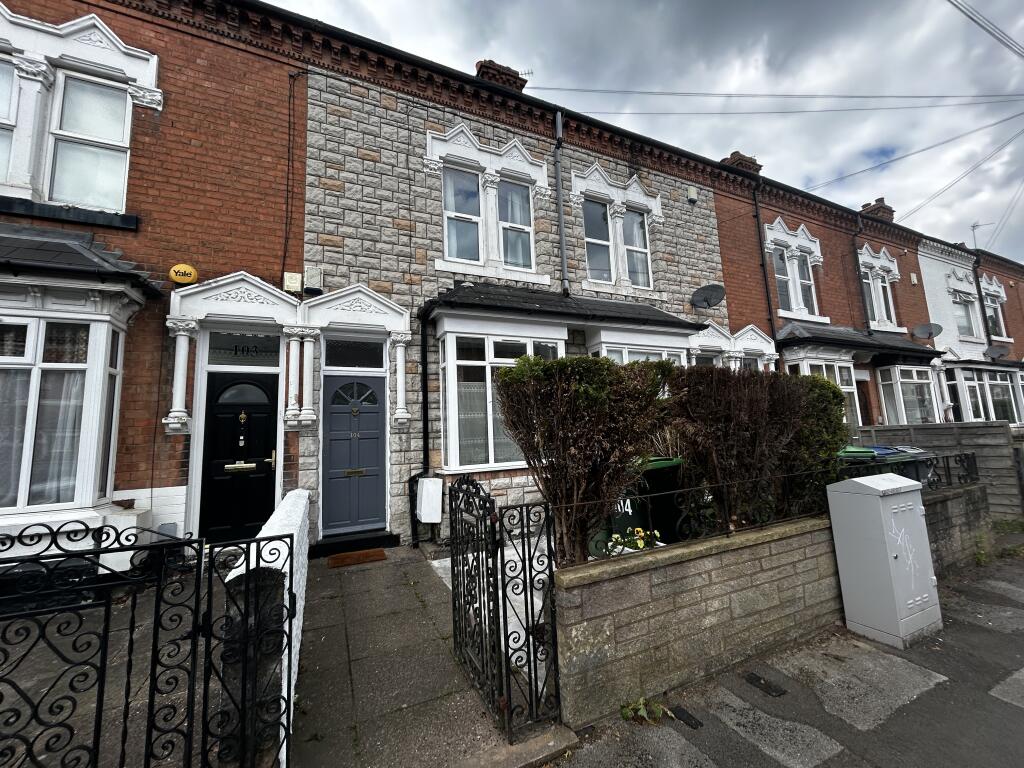 2 bed Mid Terraced House for rent in Smethwick. From Dixons Lettings - Bearwood