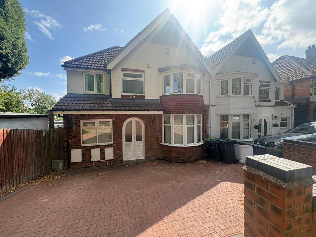 4 bed Semi Detached for rent in Smethwick. From Dixons Lettings - Bearwood