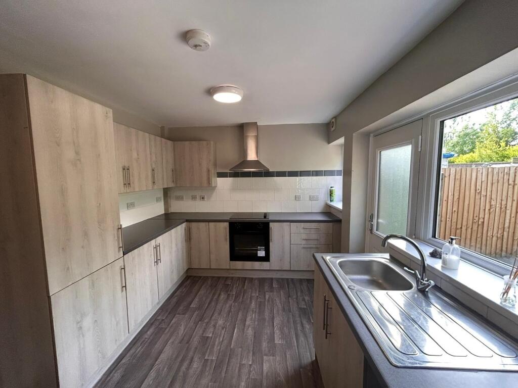 3 bed Detached for rent in Pheasey. From Dixons Lettings - Erdington 3 bed Detached for rent in Pheasey. From Dixons Lettings - Erdington