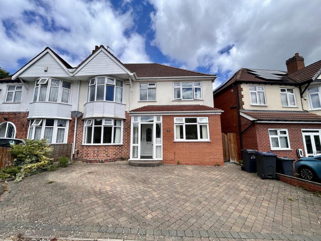 5 bed Detached for rent in Pheasey. From Dixons Lettings - Erdington 5 bed Detached for rent in Pheasey. From Dixons Lettings - Erdington
