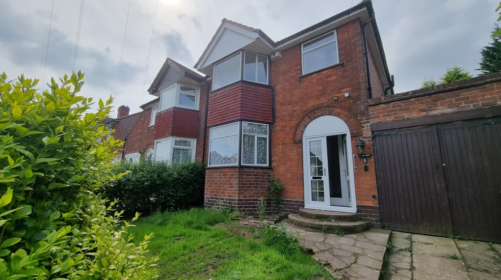 3 bed Detached for rent in Sutton Coldfield. From Dixons Lettings - Erdington