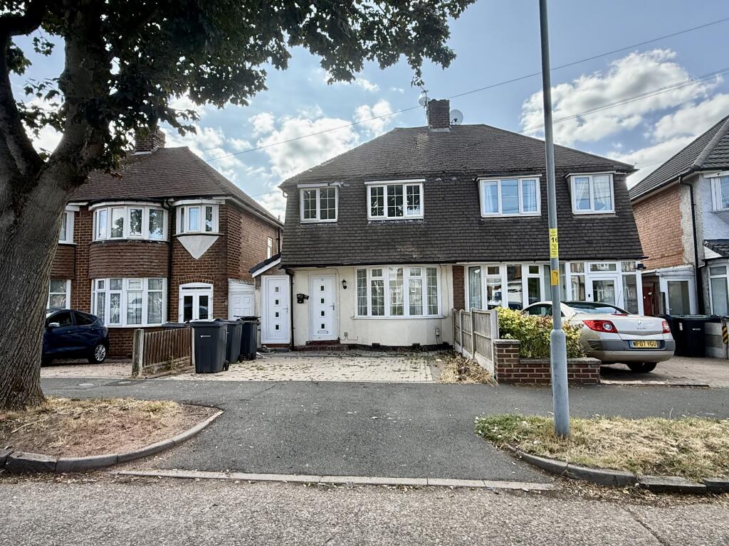 3 bed Semi Detached for rent in Sutton Coldfield. From Dixons Lettings - Erdington 3 bed Semi Detached for rent in Sutton Coldfield. From Dixons Lettings - Erdington