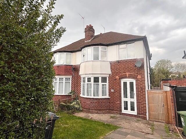 3 bed Detached for rent in Stourbridge. From Dixons Lettings - Halesowen