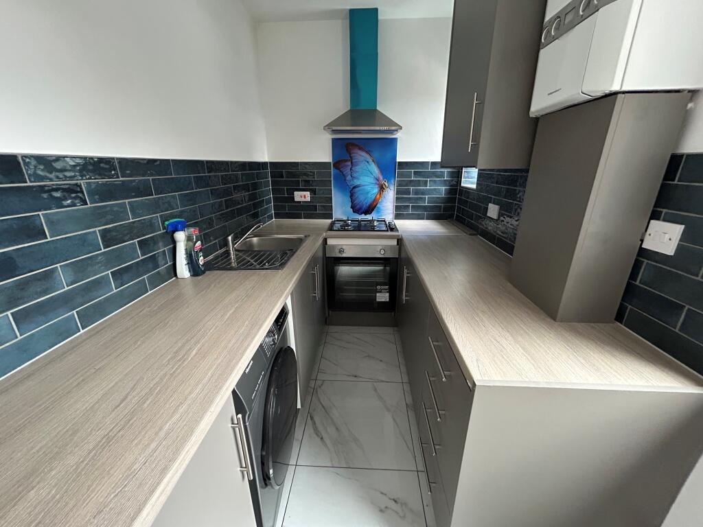 4 bed Studio for rent in Halesowen. From Dixons Lettings - Halesowen