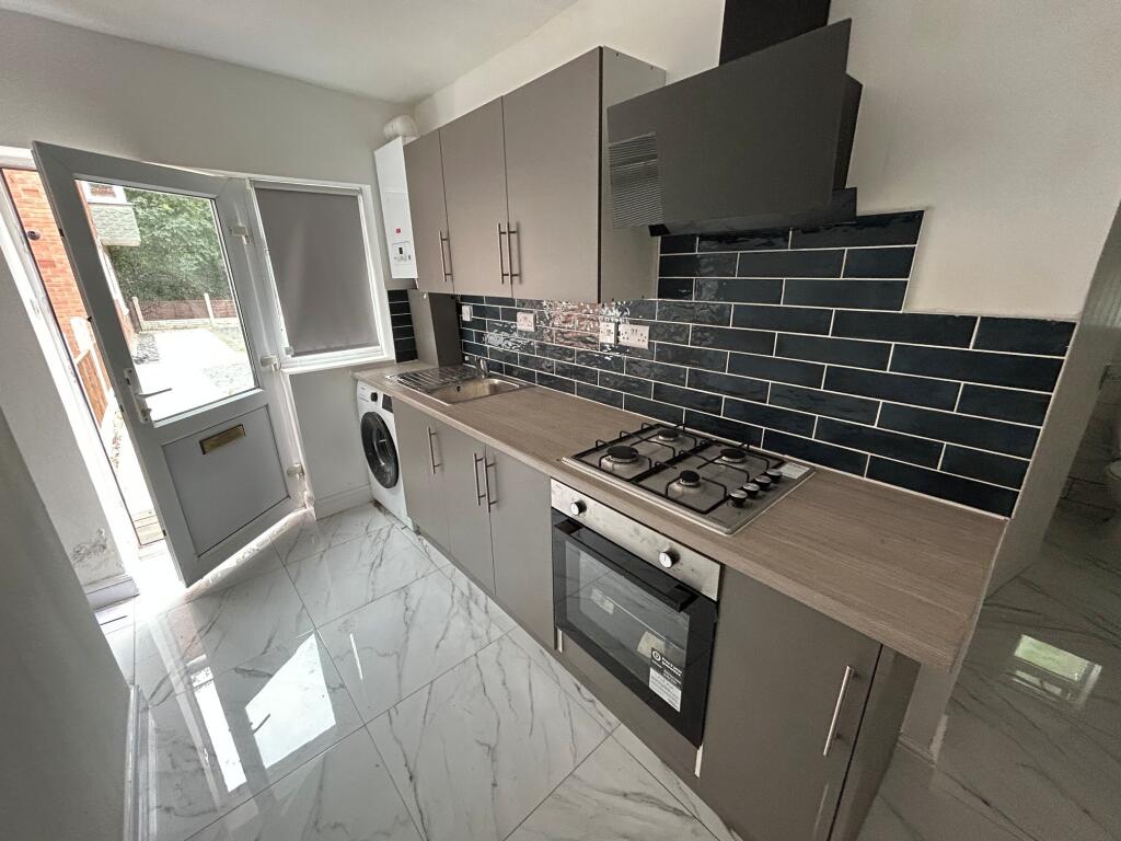 1 bed Apartment for rent in Halesowen. From Dixons Lettings - Halesowen 1 bed Apartment for rent in Halesowen. From Dixons Lettings - Halesowen