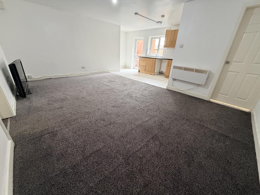 1 bed Apartment for rent in Lichfield. From Dixons - Lichfield 1 bed Apartment for rent in Lichfield. From Dixons - Lichfield