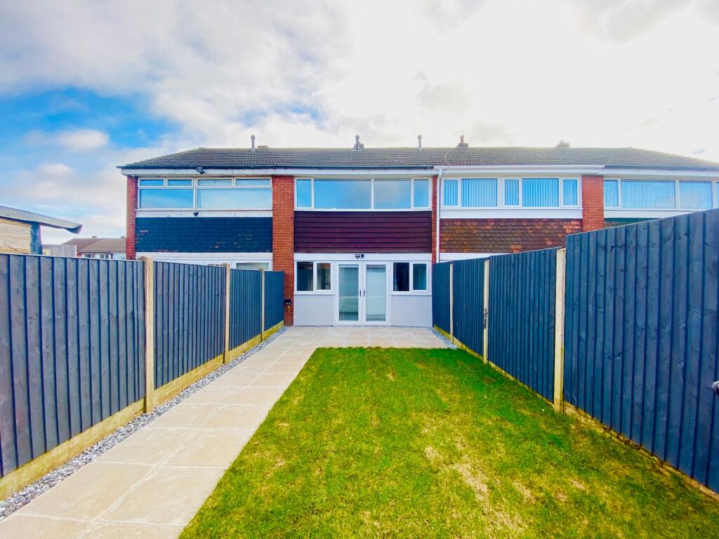3 bed Detached for rent in Burntwood. From Dixons - Lichfield 3 bed Detached for rent in Burntwood. From Dixons - Lichfield