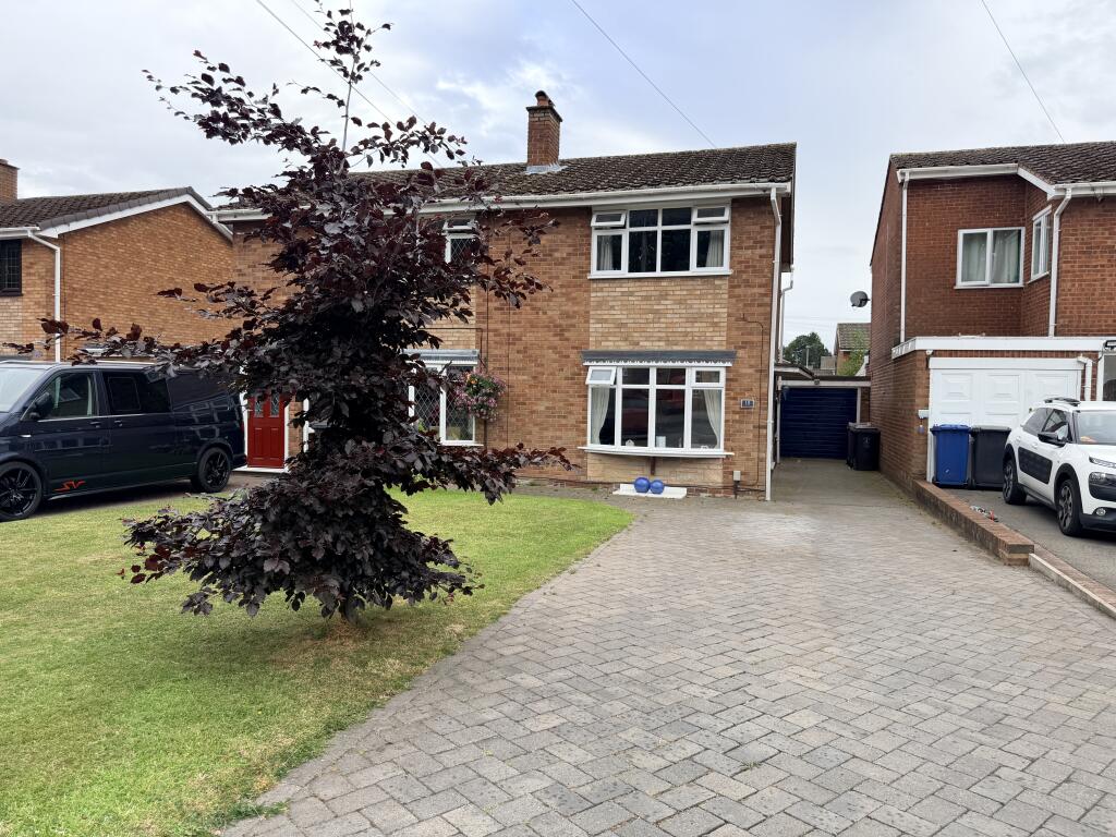 2 bed Detached for rent in Burntwood. From Dixons - Lichfield 2 bed Detached for rent in Burntwood. From Dixons - Lichfield