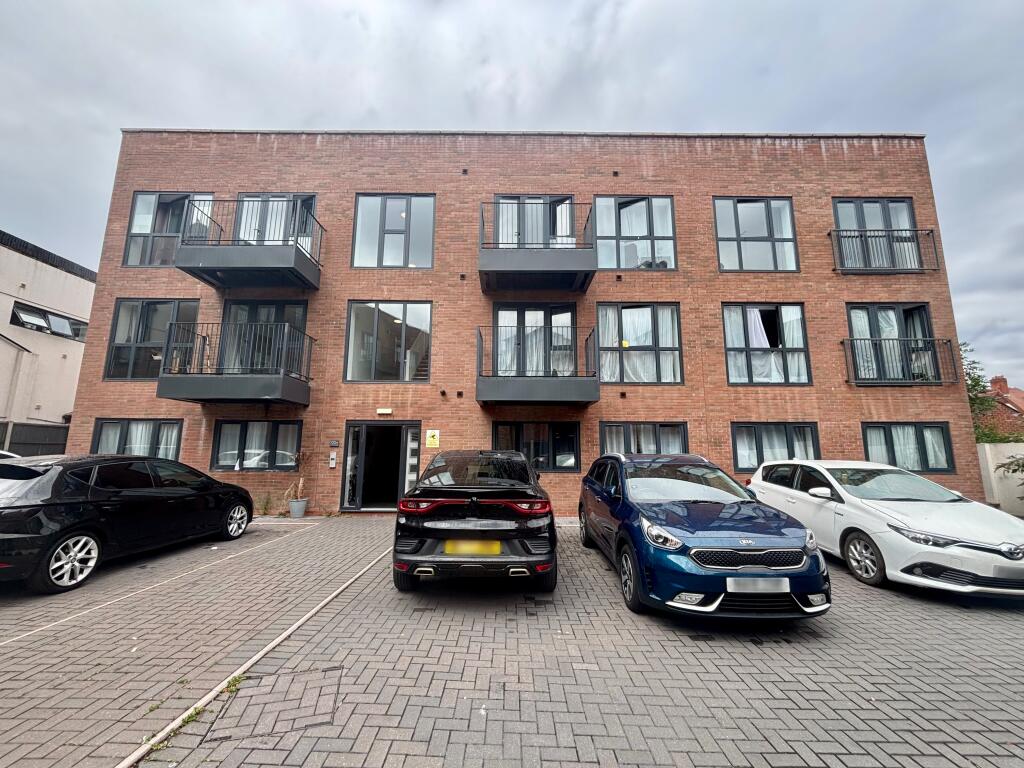 1 bed 1st Floor Flat for rent in Birmingham. From Dixons - Moseley 1 bed 1st Floor Flat for rent in Birmingham. From Dixons - Moseley