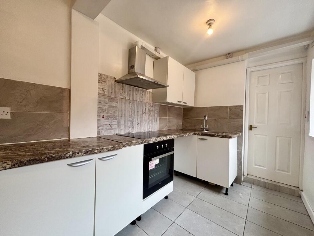 1 bed 1st Floor Flat for rent in Sutton Coldfield. From Dixons - Moseley 1 bed 1st Floor Flat for rent in Sutton Coldfield. From Dixons - Moseley