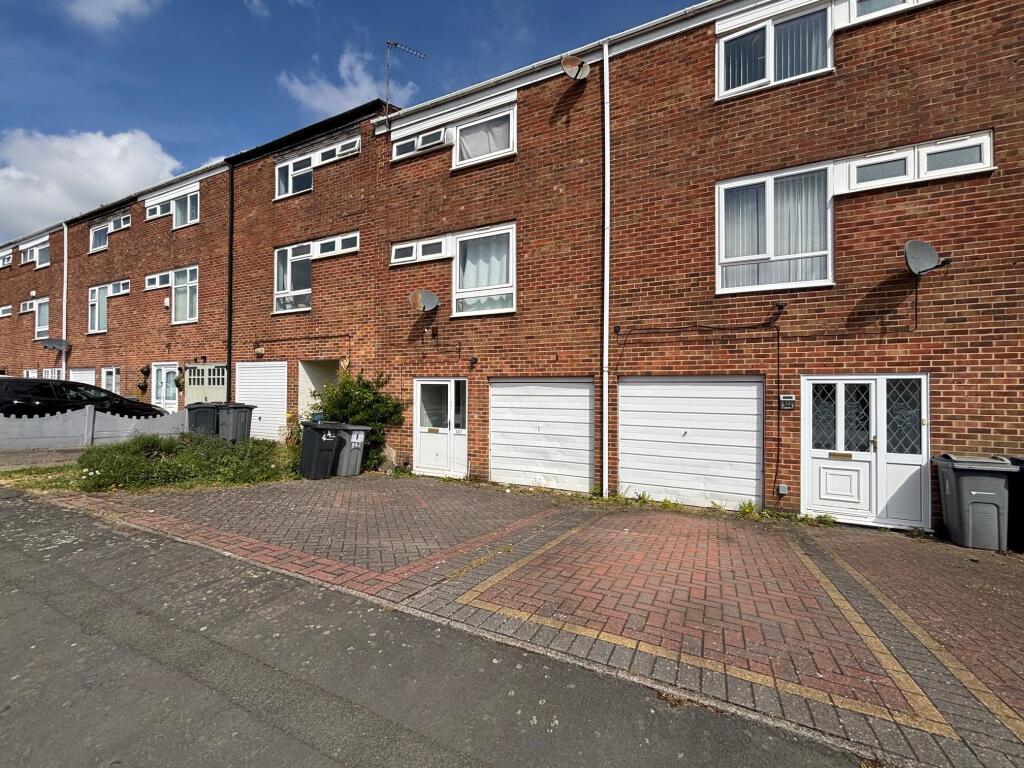 3 bed Mid Terraced House for rent in Smethwick. From Dixons - Quinton
