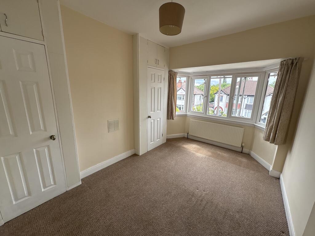 3 bed Detached for rent in Smethwick. From Dixons - Quinton