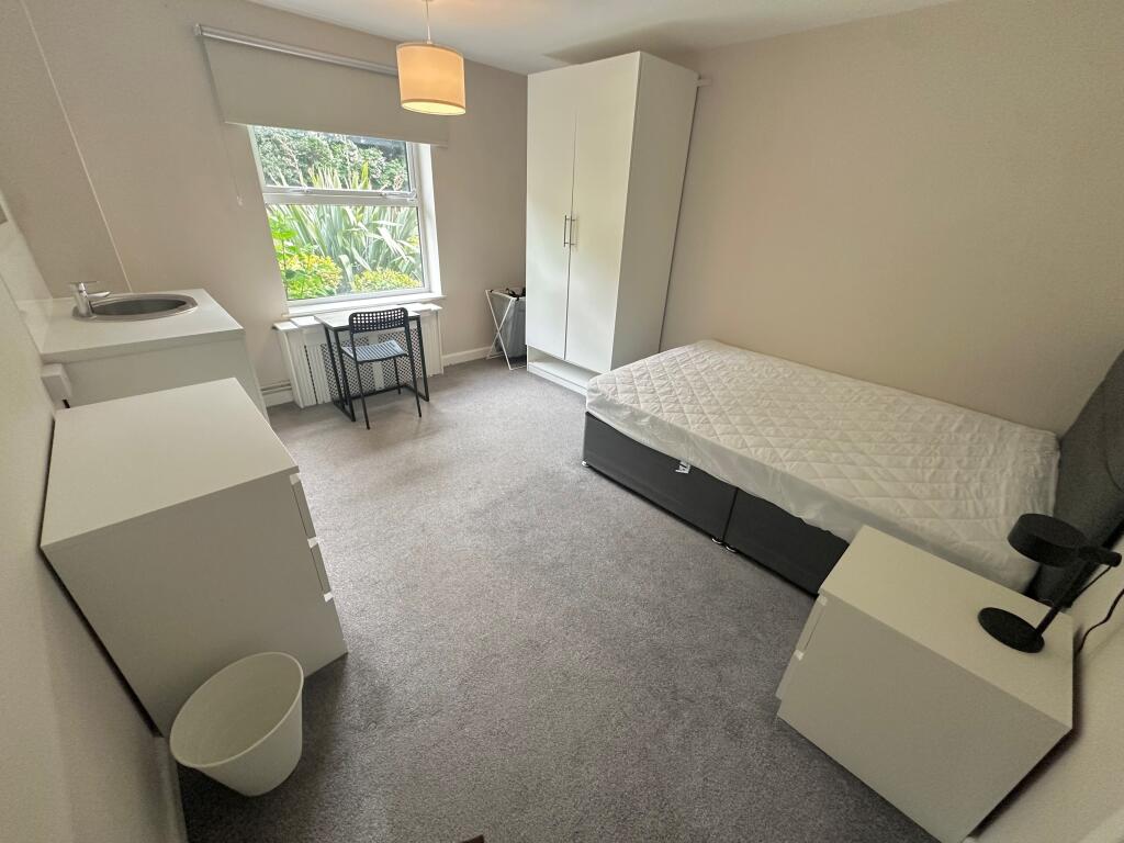 4 bed House Share for rent in Droitwich Spa. From Dixons - Redditch 4 bed House Share for rent in Droitwich Spa. From Dixons - Redditch