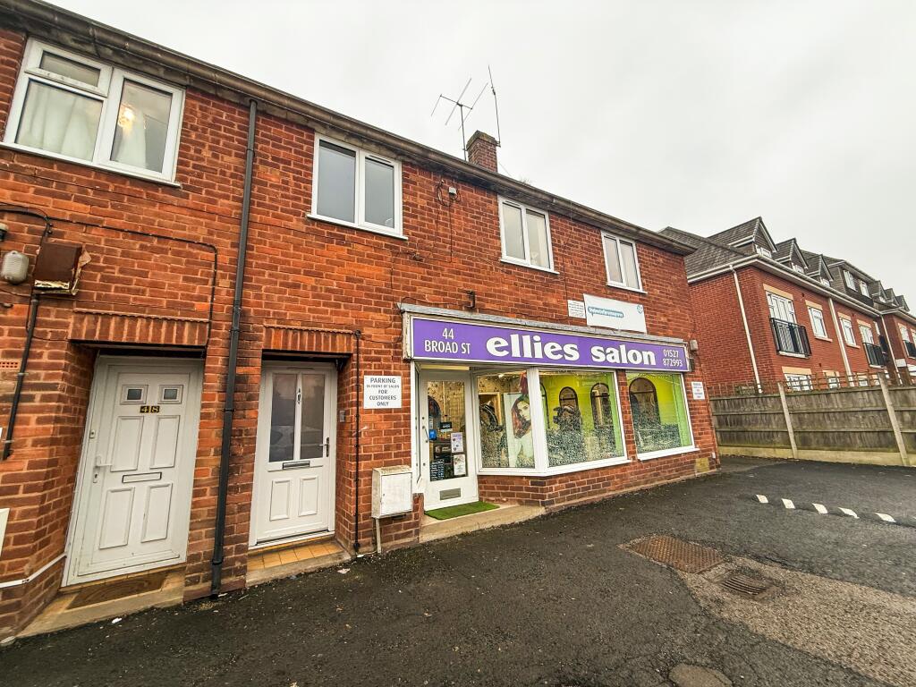 3 bed 1st Floor Flat for rent in Catshill. From Dixons - Redditch 3 bed 1st Floor Flat for rent in Catshill. From Dixons - Redditch
